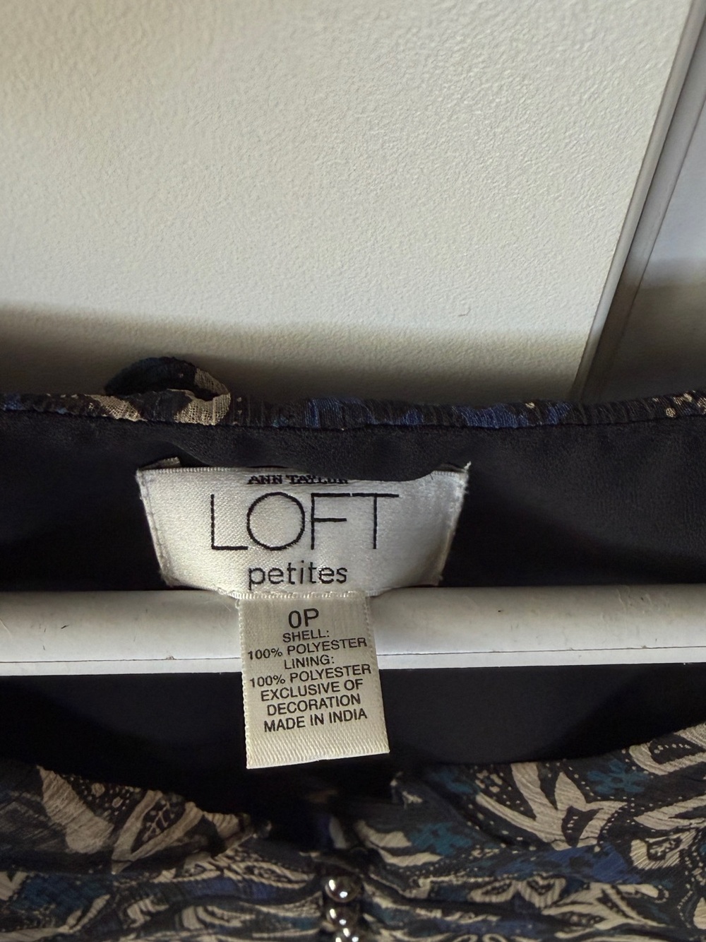 LOFT Navy and Gold Floral Ruffle Midi Dress sz OP - Picture 3 of 8